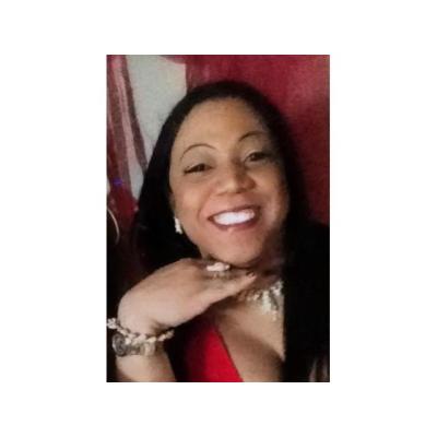 TRANS KAREN ZARAGOZA ESTUDIADA Y MUY CULTA