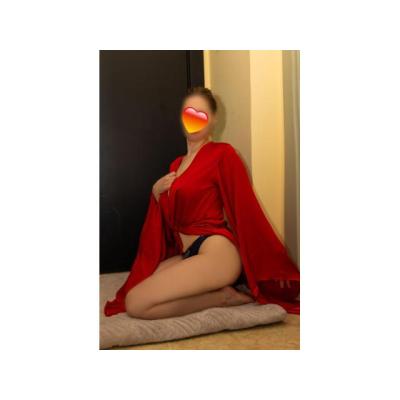 ¿BUSCAS MANOS PROFESIONALES?.