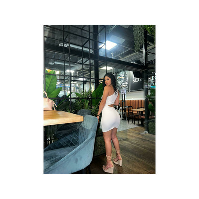 DIOSAS LLENA DE MUCHO PLACER,