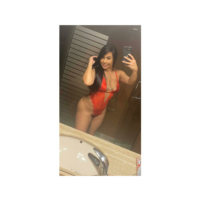 ARDIENTE Y SENSUAL LATINA