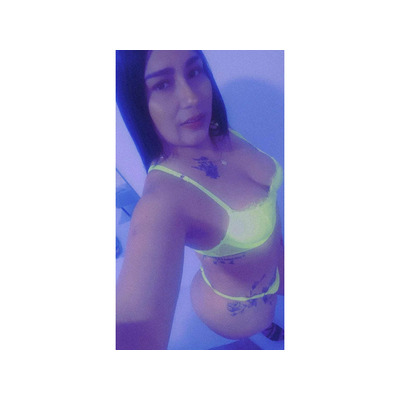 CAMILA CARIÑOSA Y SEDUCTORA