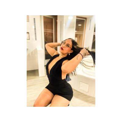 Mabel delgadita para tus posturitas