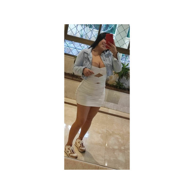 Joven sin tabúes nueva en tu zona