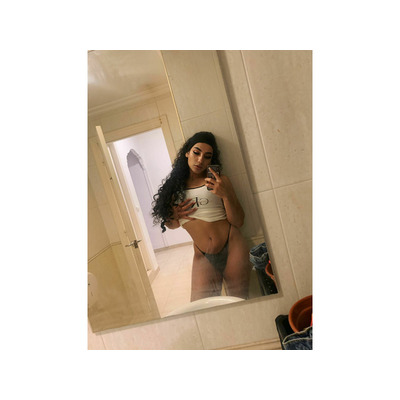 LLEGO TU NENITA CALIENTE