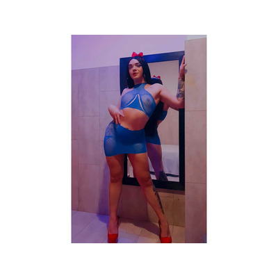 CHICA TOP TRANS DE LUJO