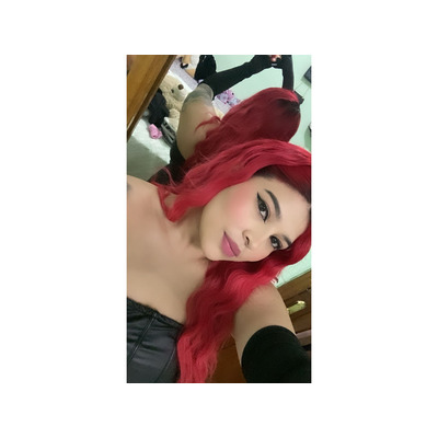 Acompañante Latina