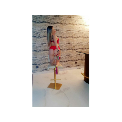 EXPERTA EN CHUPAR TU POLLA