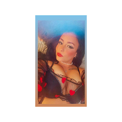 Linda latina fiestera