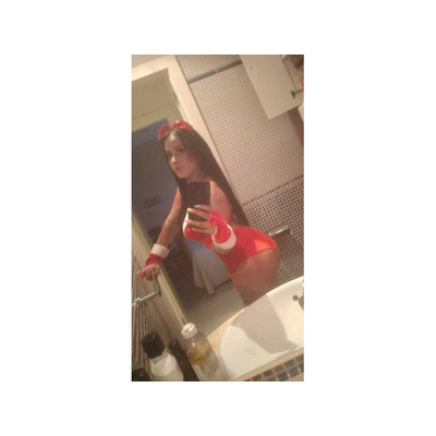 Linda latina fiestera