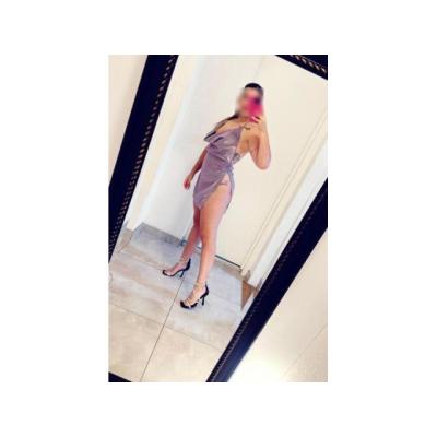 FIESTERA  Y MUY CACHONDA. . . PACK DE HORAS