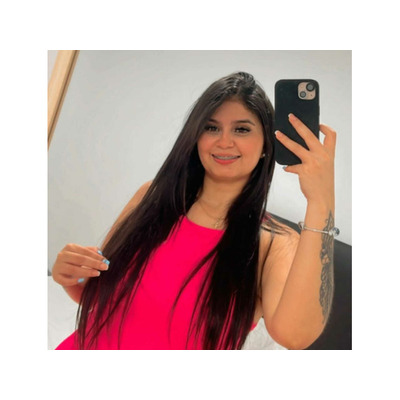 DAMA EXTROVERTIDA Y ALEGRE 