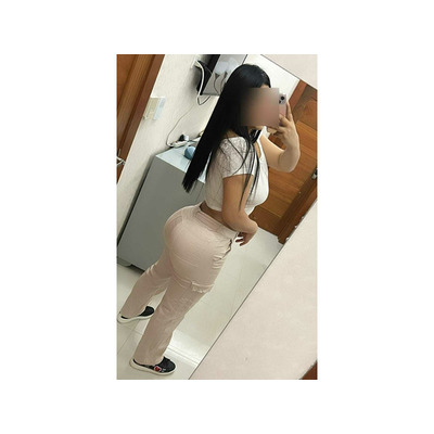 ESPECTACULAR JOVENCITA ALEGRE Y CALIENTE