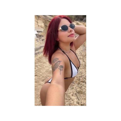 TU PERRITA CACHONDA ESPARA POR TI.