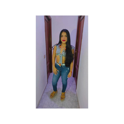 TU CONFIDENTE DISCRETA Y COMPLACIENTE 