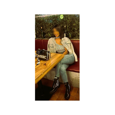 CARICIAS Y MUCHO CACHONDEO