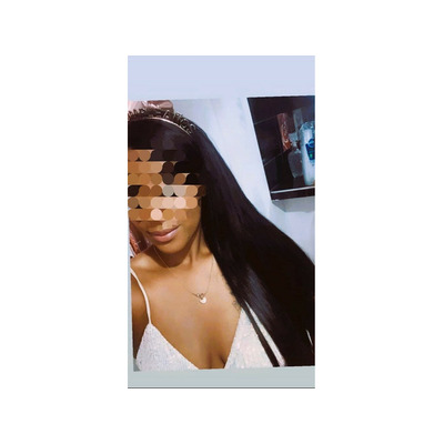 COLOMBIANA DISPUESTA A DARTE SATISFACCION