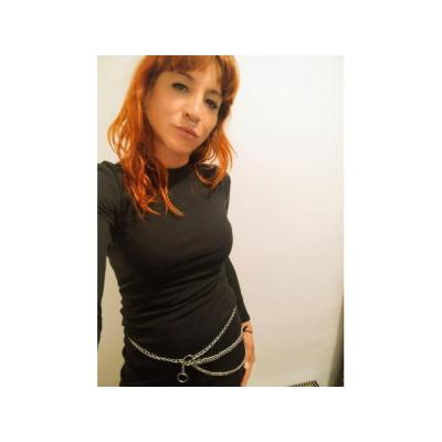 (L)  VEGA, ESPAÑOLITA CAÑERA MUY AMOROSA