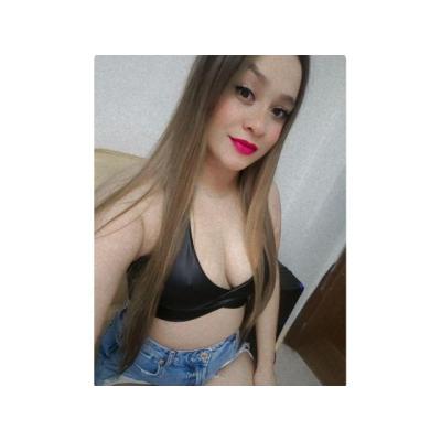 Carolina ⭐ rubia jovencita escort en elche