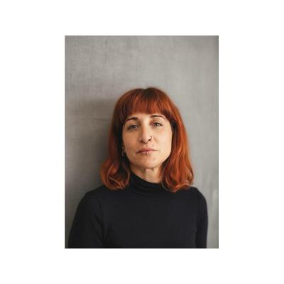 VEGA, CALIENTE Y VICIOSA