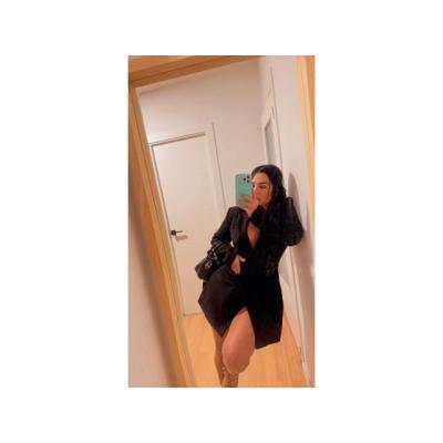 MIA, CALIENTE Y ADICTIVA