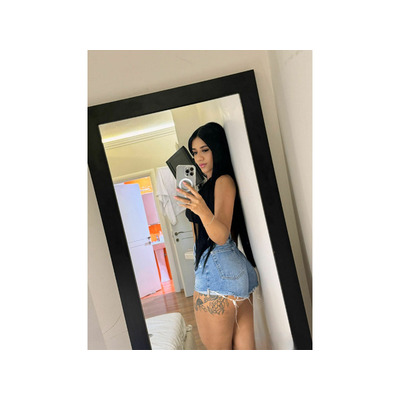 SEXY, SENSUAL Y MUY JUGUETONA