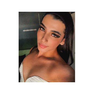 NO TENGO TETAS PERO SI UNA POLLA GRANDE