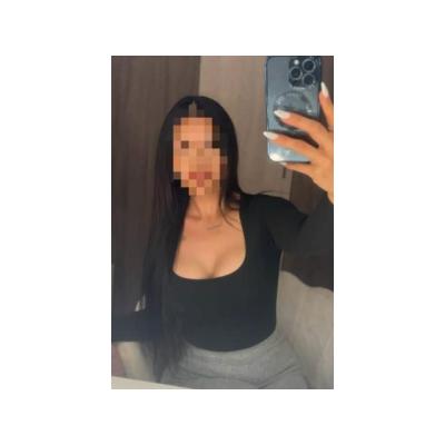KARINA GUAPA JOVENCITA LATINA 24HS