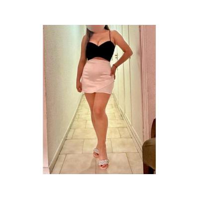 CARLA GUAPA FIESTERA LATINA 24HS