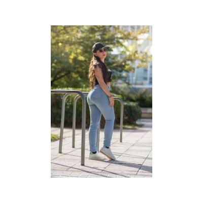 JOVENCITA PARA ESTRENAR SALIDAS 24H